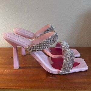 Aldo Kelsey Embellished Sandal in Cherry Blossom - Size 8.5